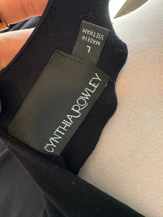 Black Boat Neck Midi Dress - Picture 5 of 6